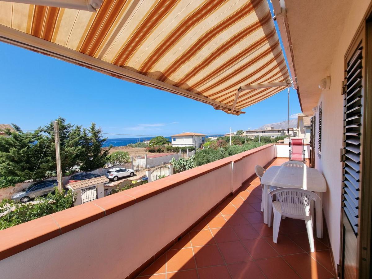 Villa Flora - With Sea View, 2 Minutes Walk To Beach Trappeto  Bagian luar foto