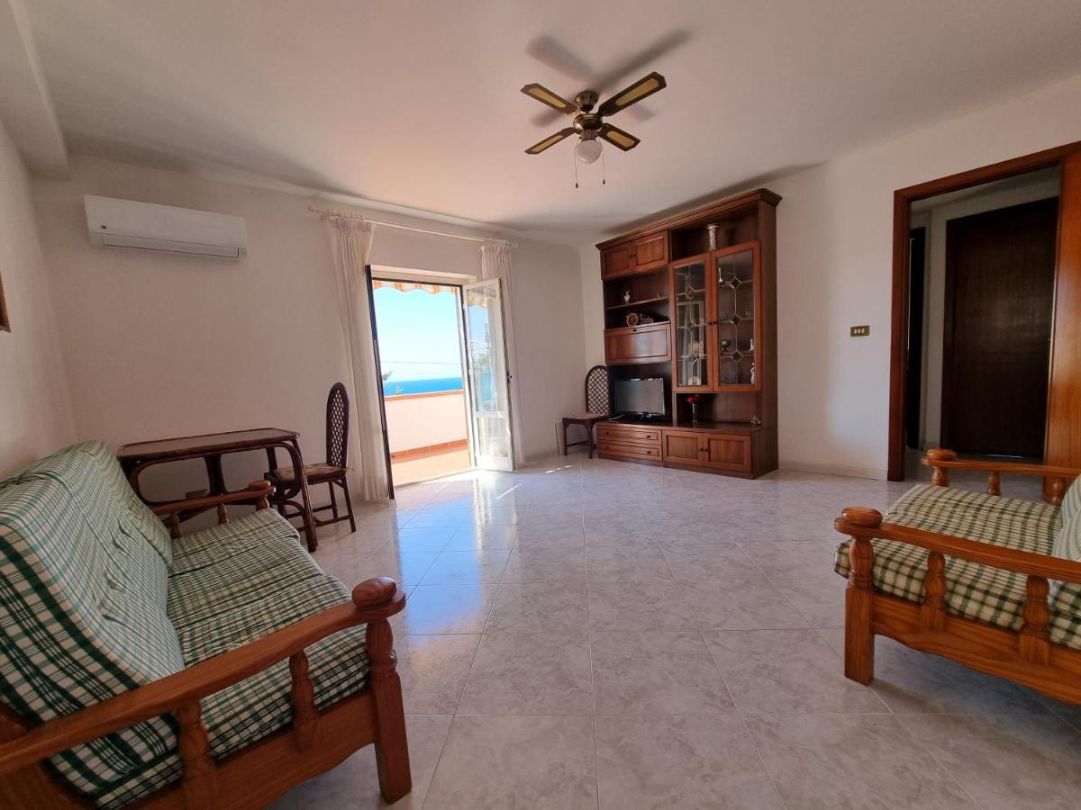 Villa Flora - With Sea View, 2 Minutes Walk To Beach Trappeto  Bagian luar foto